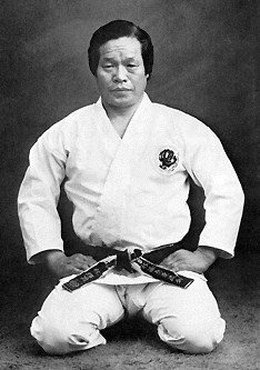 Soke Teruo Hayashi in seiza